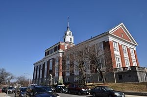 300px-Somerville_City_Hall