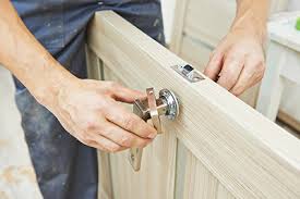 https://www.locksmithpomona.net/sites/locksmithpomona/UserContent/images/iStock_000060847266_XXXLarge.jpg